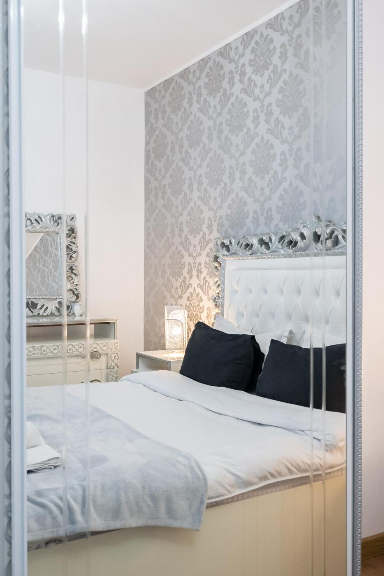 Black Rose Bucureşti Ngoại thất bức ảnh